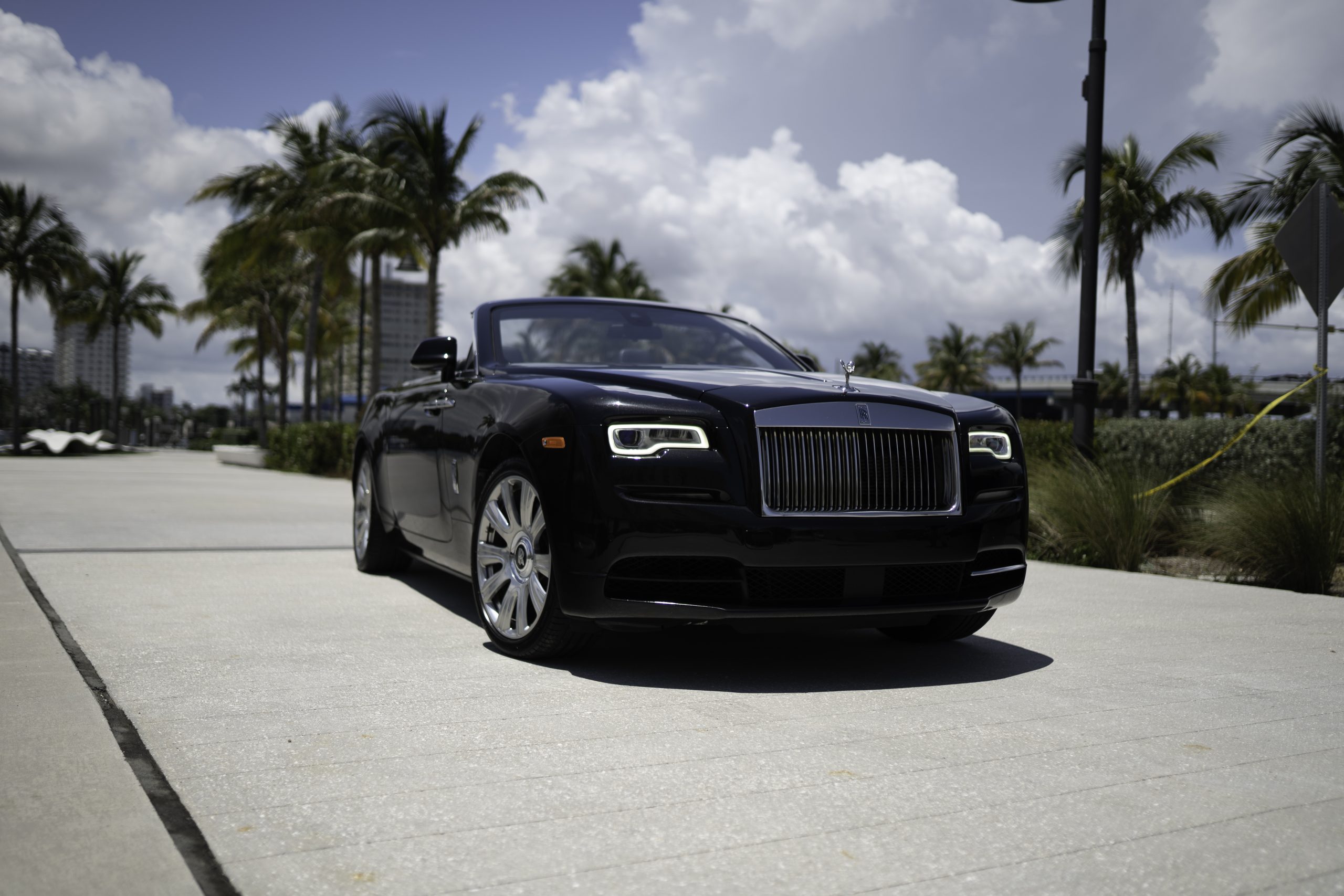 2019-ROLLS-ROYCE-DAWN-CONVERTIBLE-REDBLACK (26)