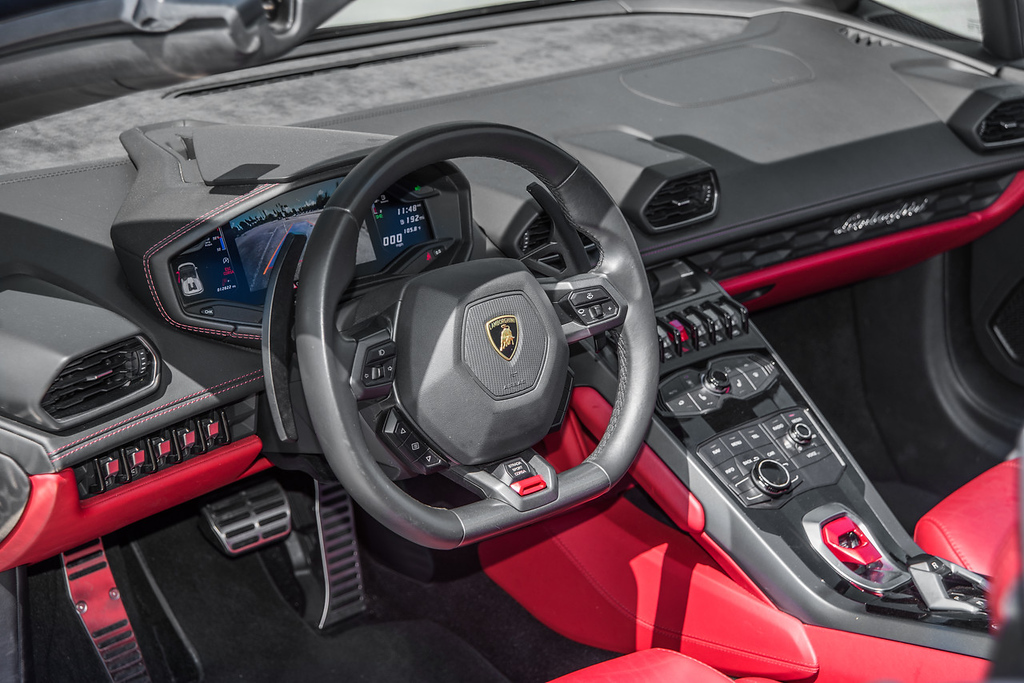 2022-LAMBORGHINI-HURACAN-EVO-CONVERTIBLE-BLACKRED (7)