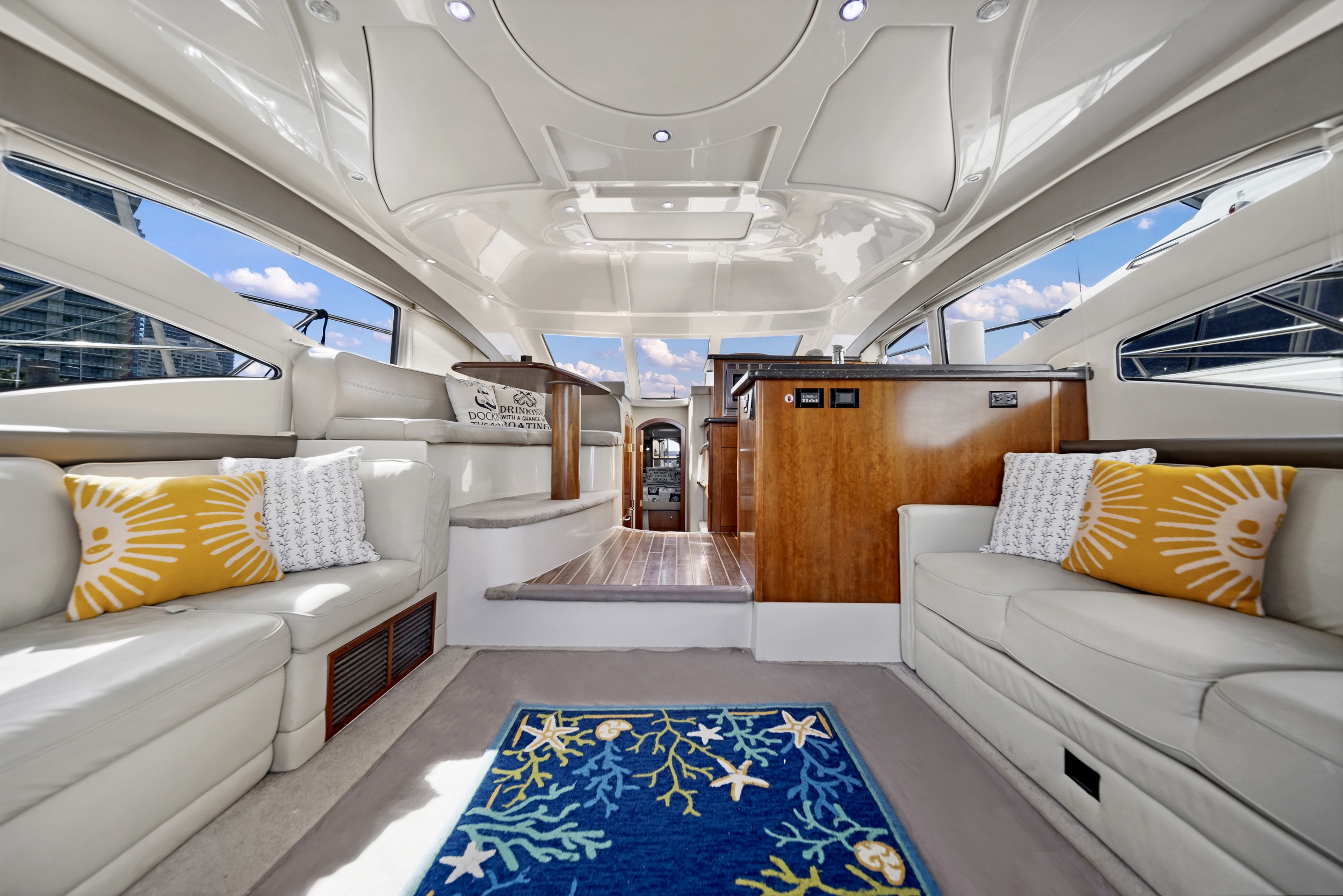 48Cruiser-Sport-Fly-Bridge-6.jpg