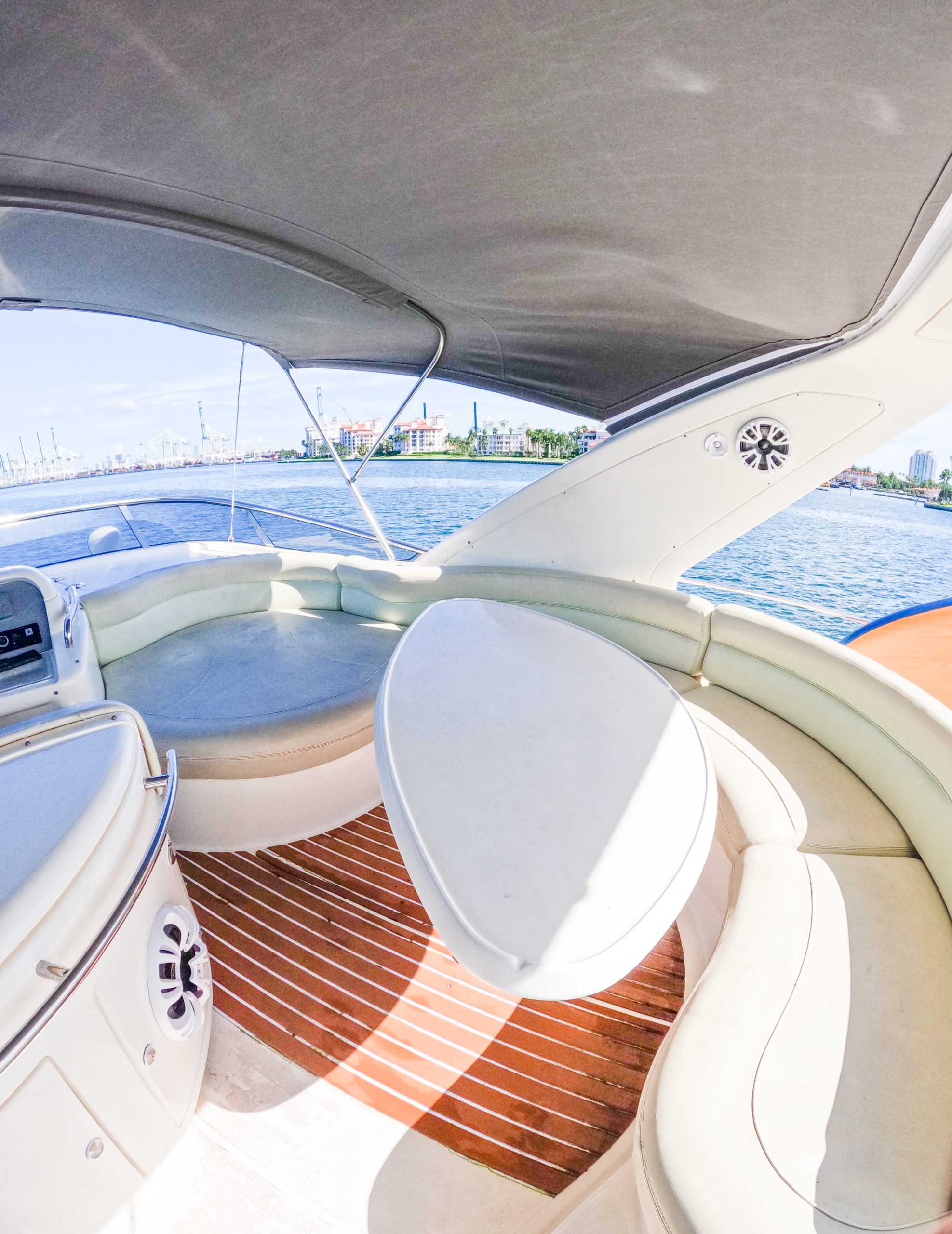 57Azimut-Flybridge-11-scaled-1.jpg