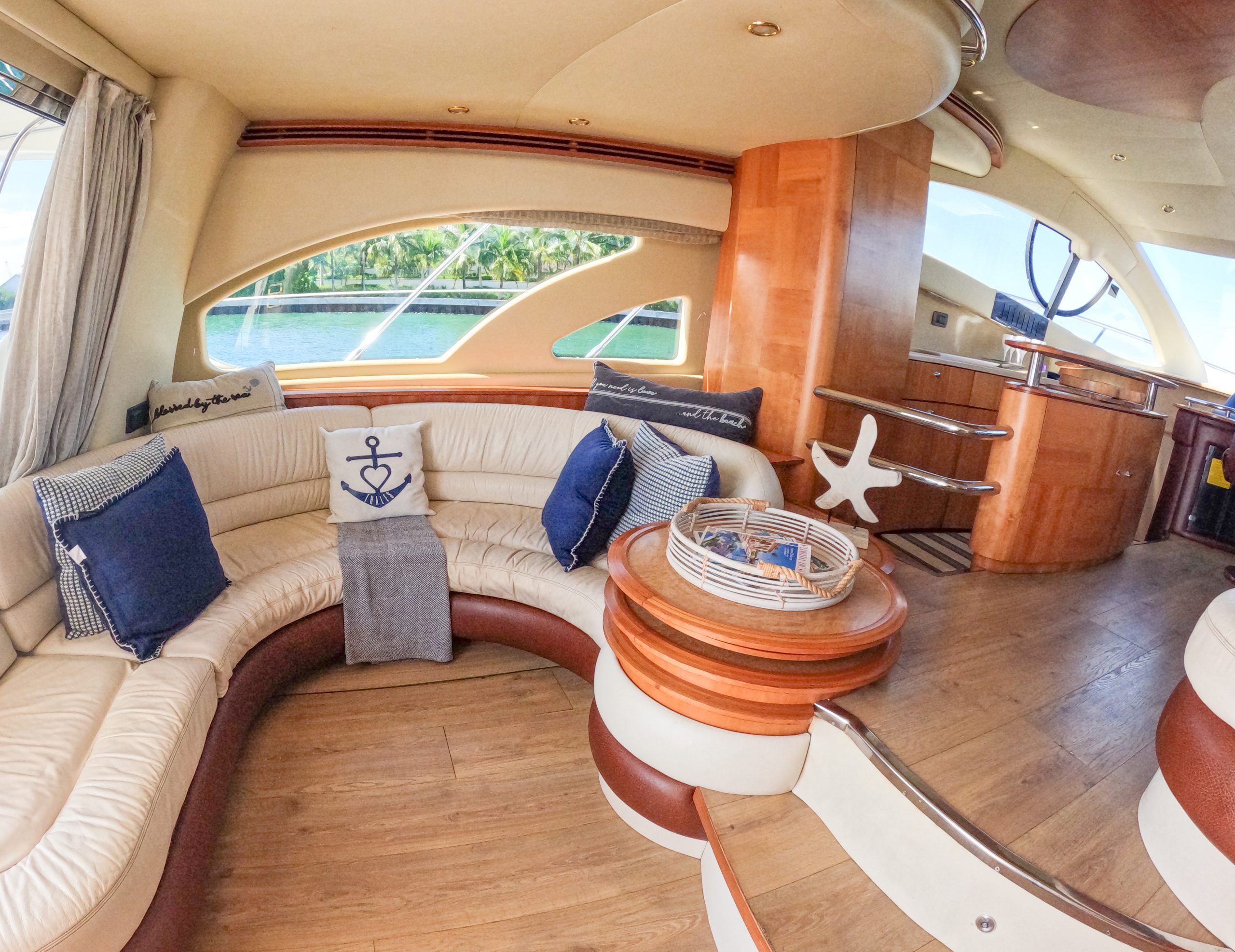 57Azimut-Flybridge-3-scaled-1.jpg