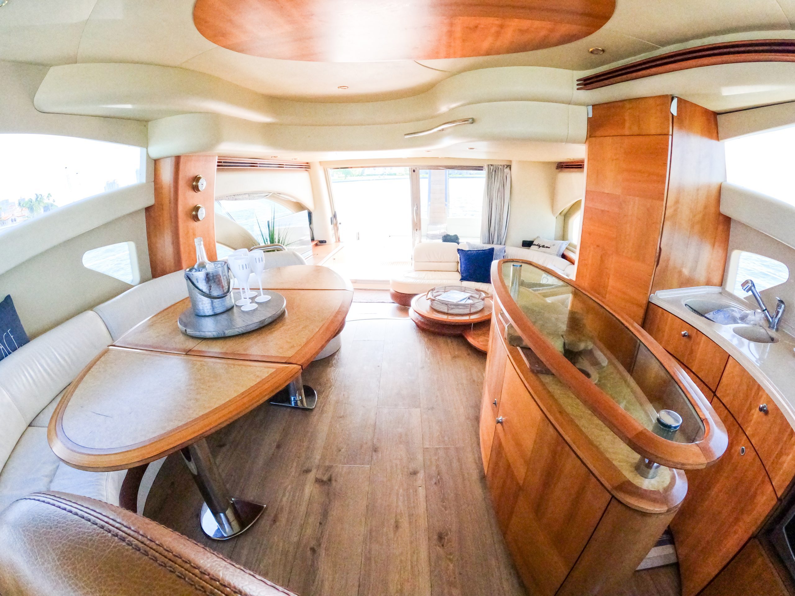 57Azimut-Flybridge-8-scaled-1.jpg