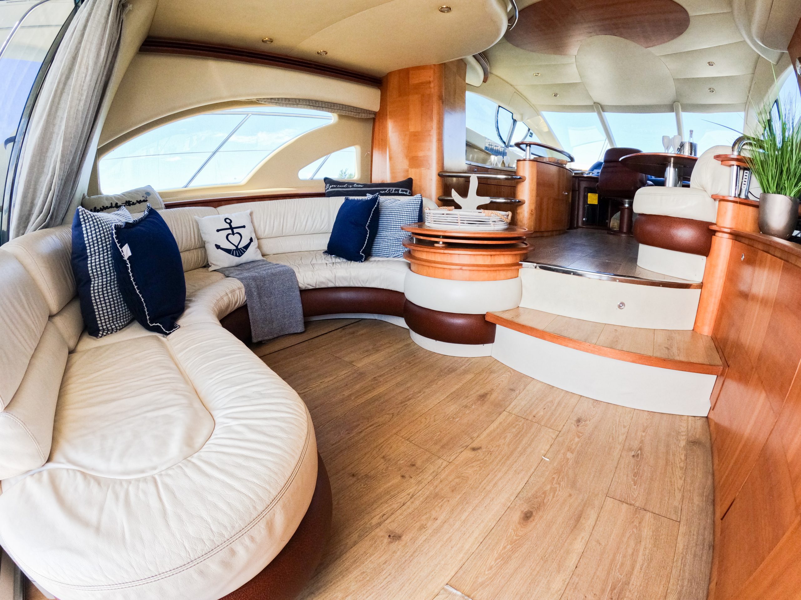 57Azimut-Flybridge-9-scaled-1.jpg
