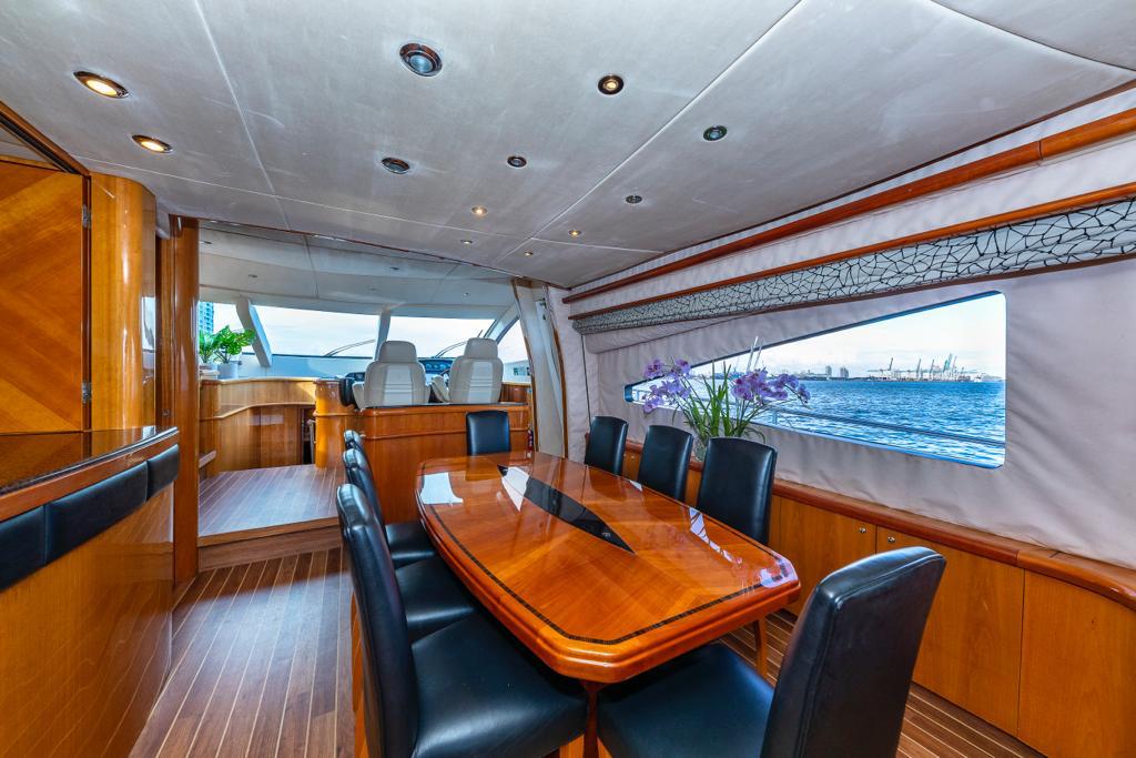 82SupremeSunseeker-14.jpg