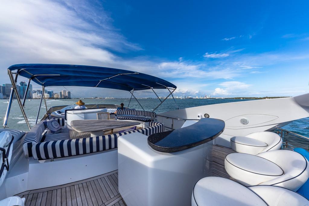 82SupremeSunseeker-18.jpg