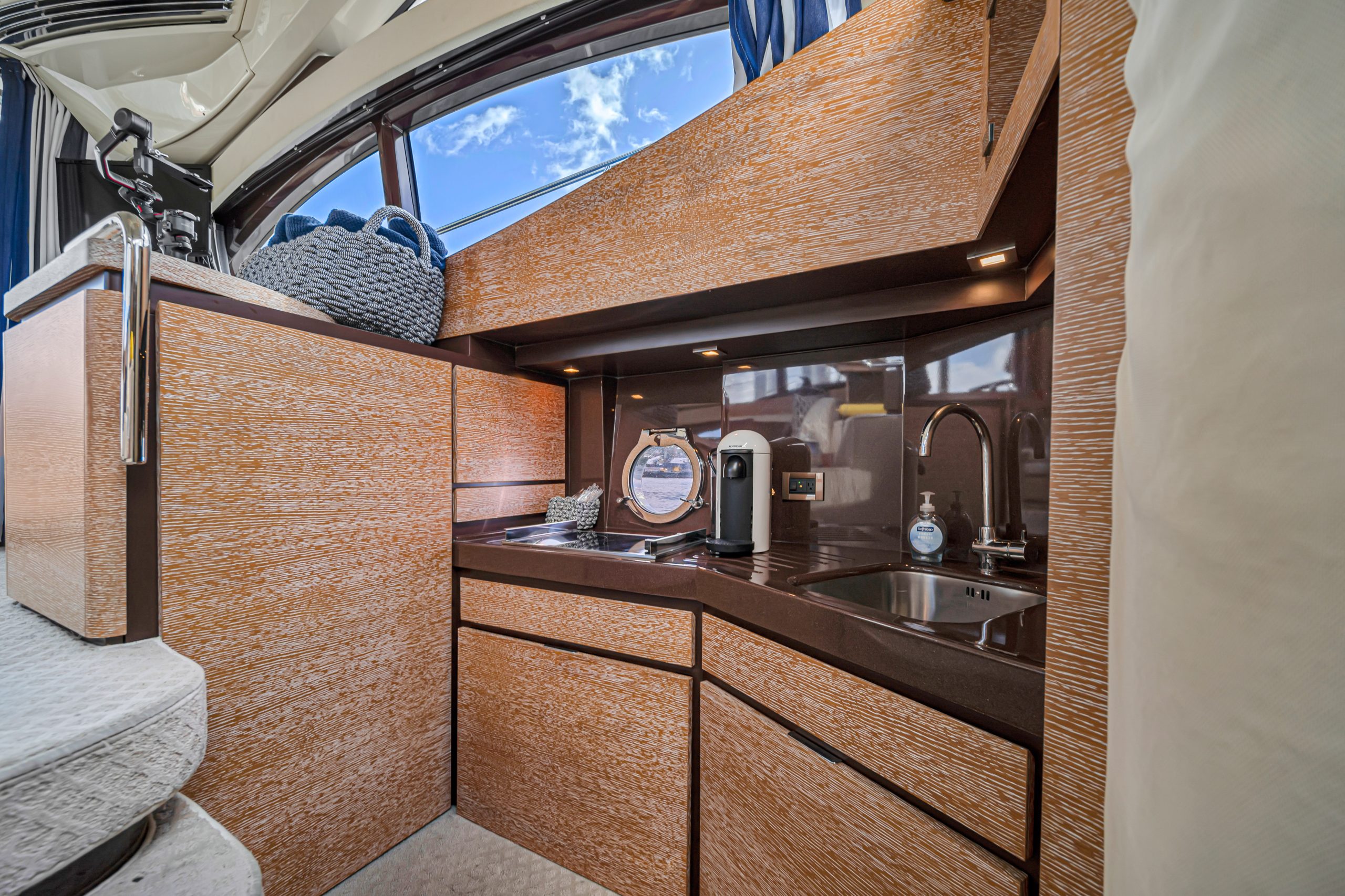 42Azimut (7)