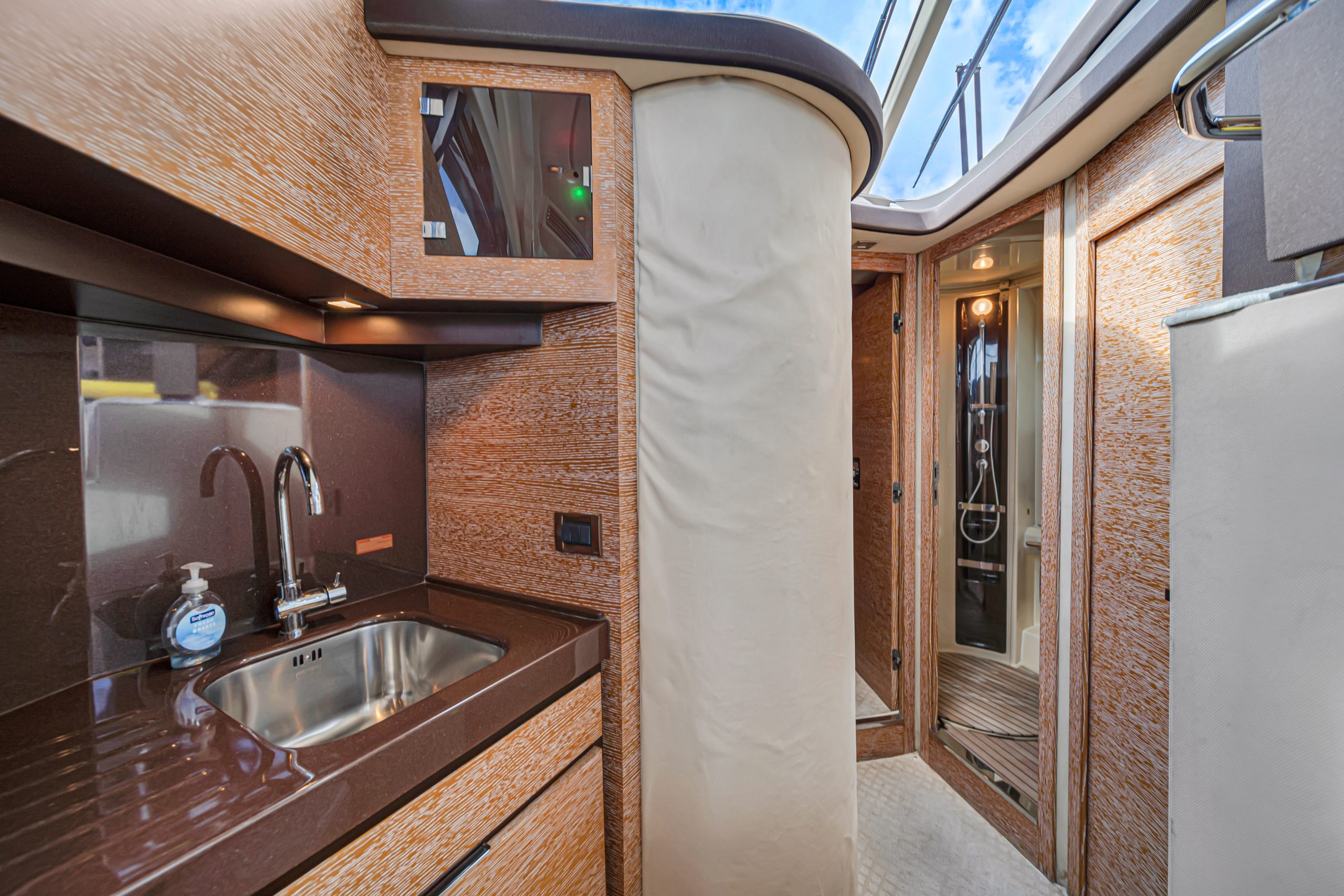 42Azimut (8)