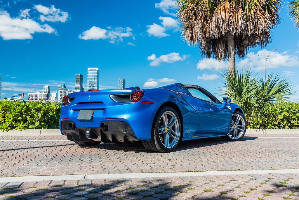 2019-FERRARI-488-CONVERTIBLE-BLUEBLACK (1)
