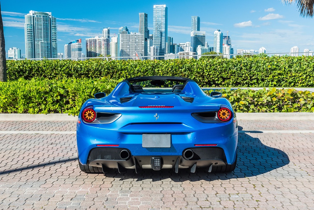 2019-FERRARI-488-CONVERTIBLE-BLUEBLACK (16)