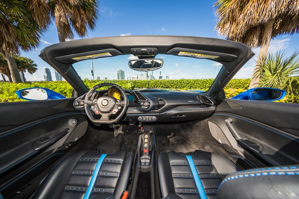 2019-FERRARI-488-CONVERTIBLE-BLUEBLACK (18)