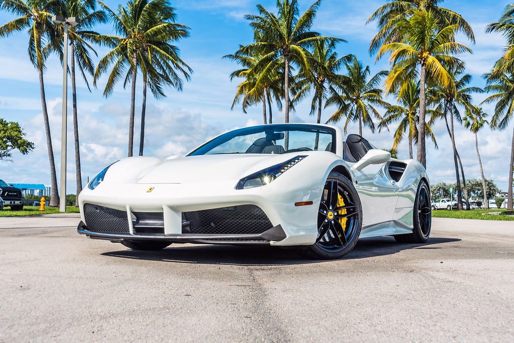 2019-FERRARI-488-CONVERTIBLE-WHITEBLACK (10)