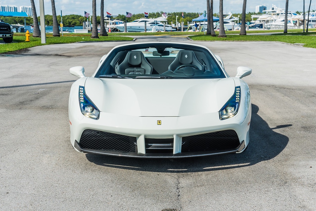 2019-FERRARI-488-CONVERTIBLE-WHITEBLACK (7)