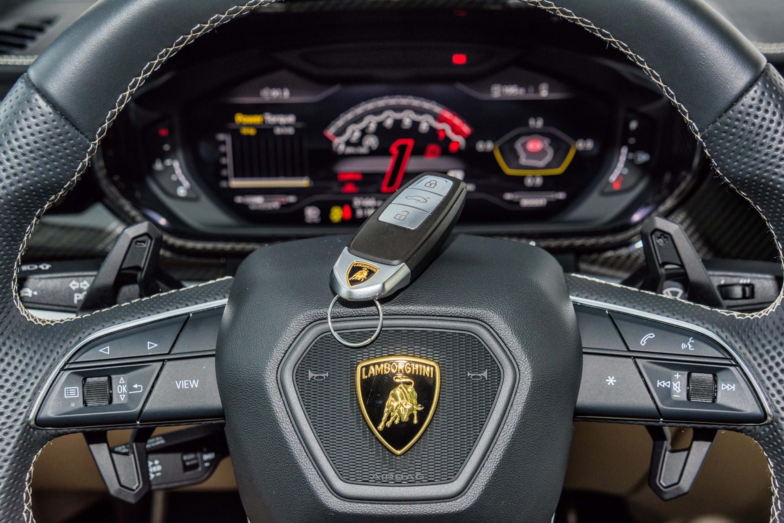 2019-LAMBORGHINI URUS-BLACKCRÈME (31)