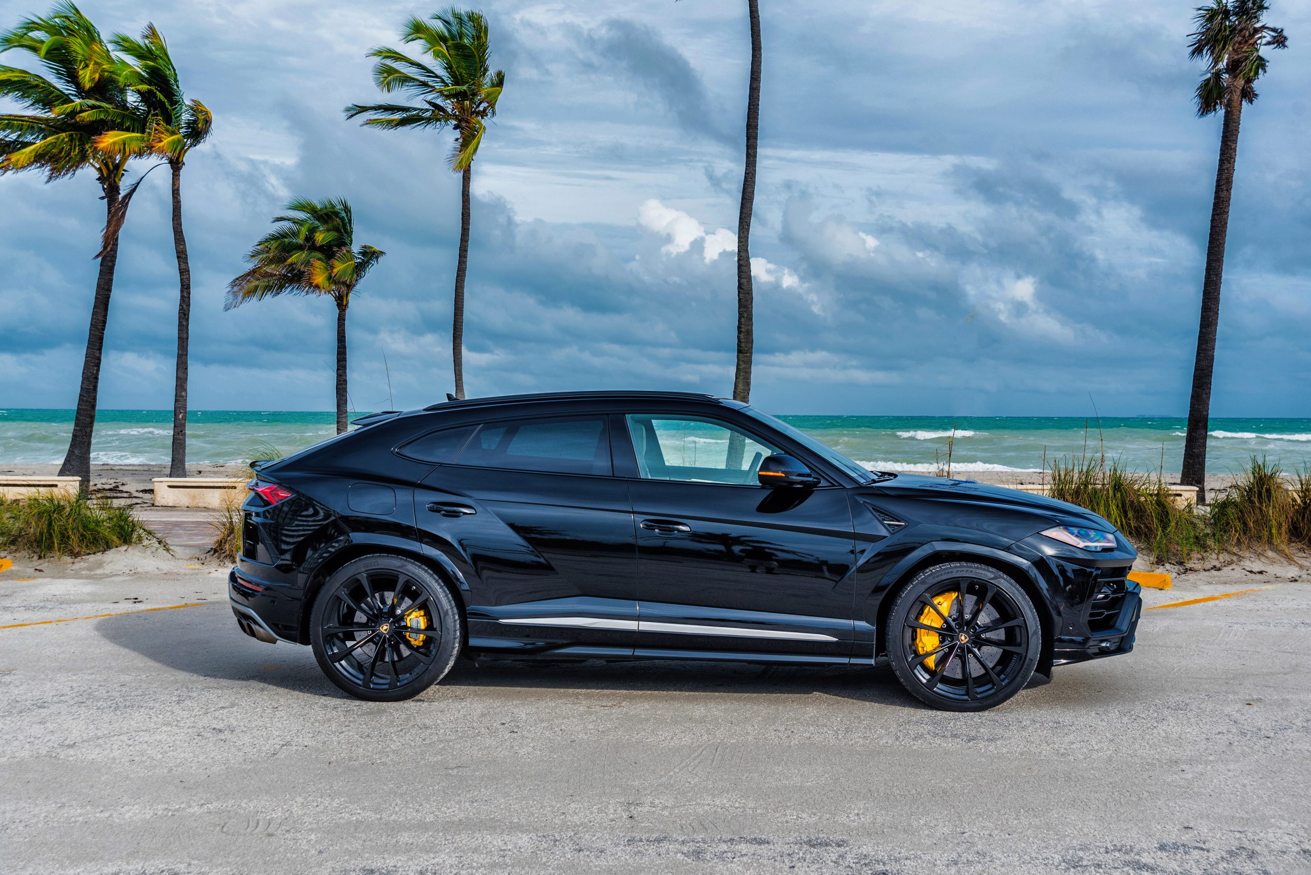 2019-LAMBORGHINI URUS-BLACKCRÈME (48)
