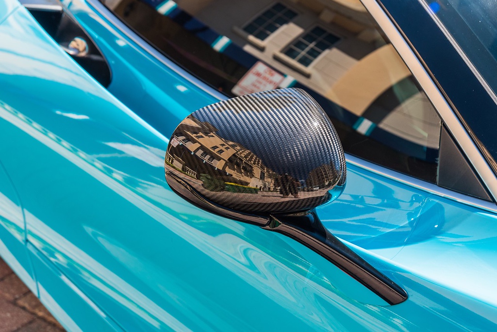 2019-MCLAREN 720S-CONVERTIBLE-BLUECREAM (1)