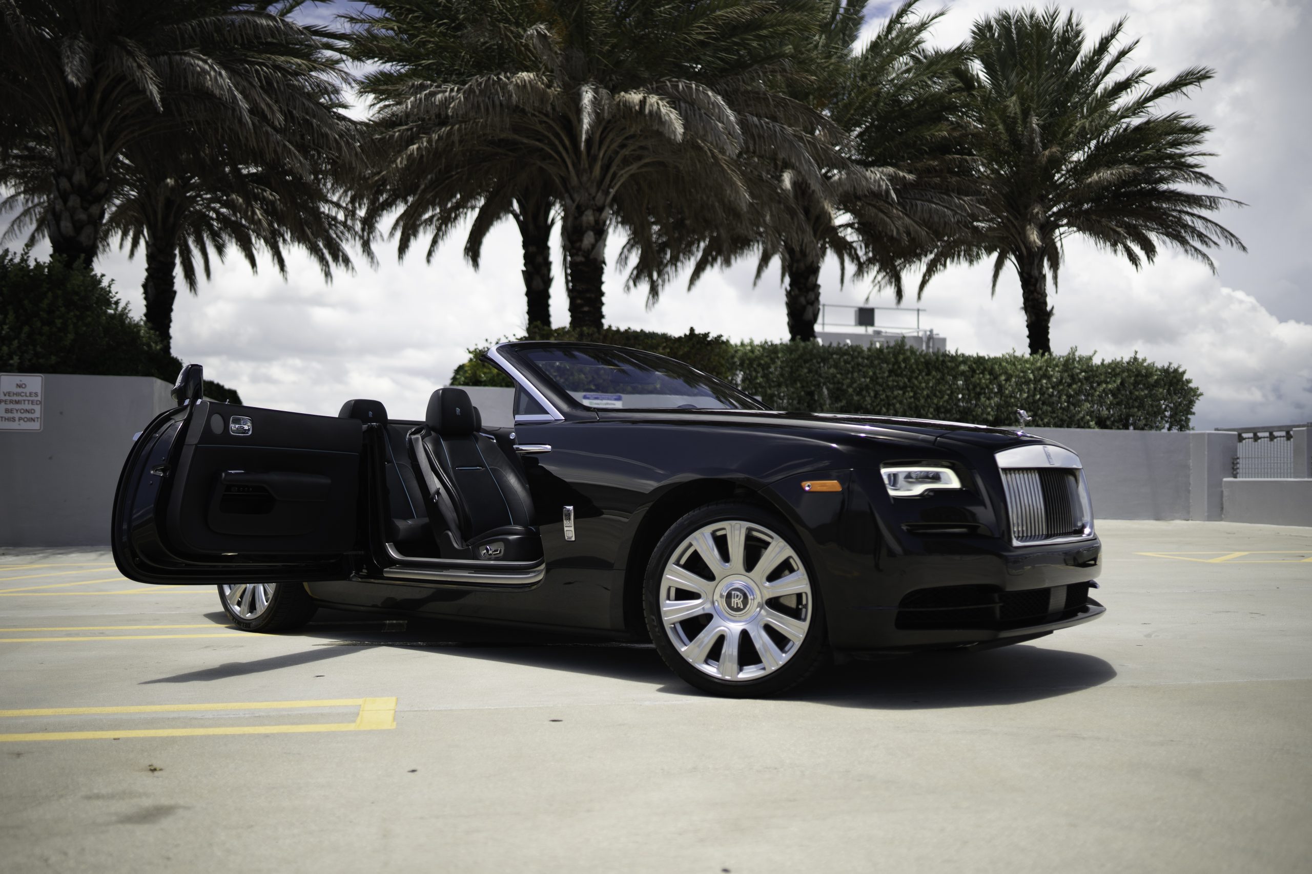 2019-ROLLS-ROYCE-DAWN-CONVERTIBLE-REDBLACK (7)