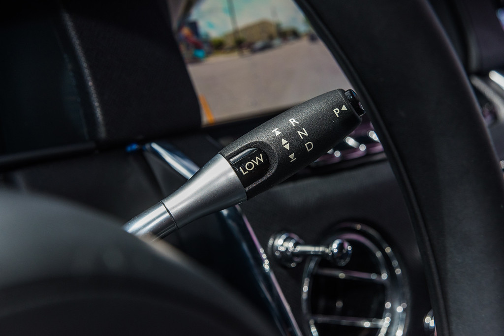 2020-ROLLS-ROYCE-CULLINAN-BLACKBLUE (13)
