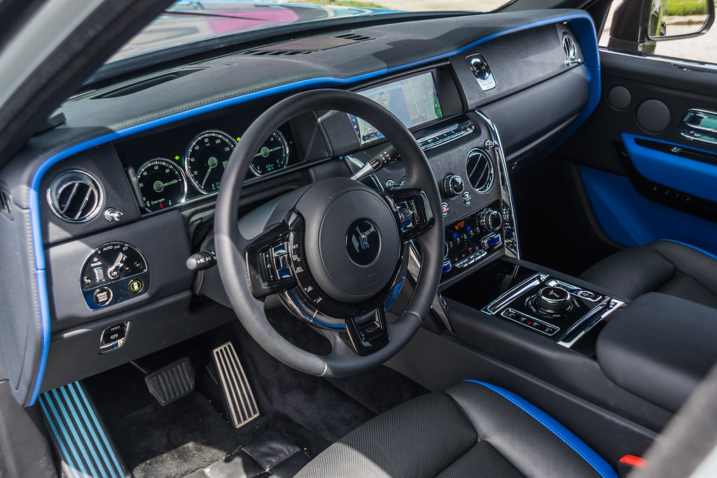 2020-ROLLS-ROYCE-CULLINAN-BLACKBLUE (34)