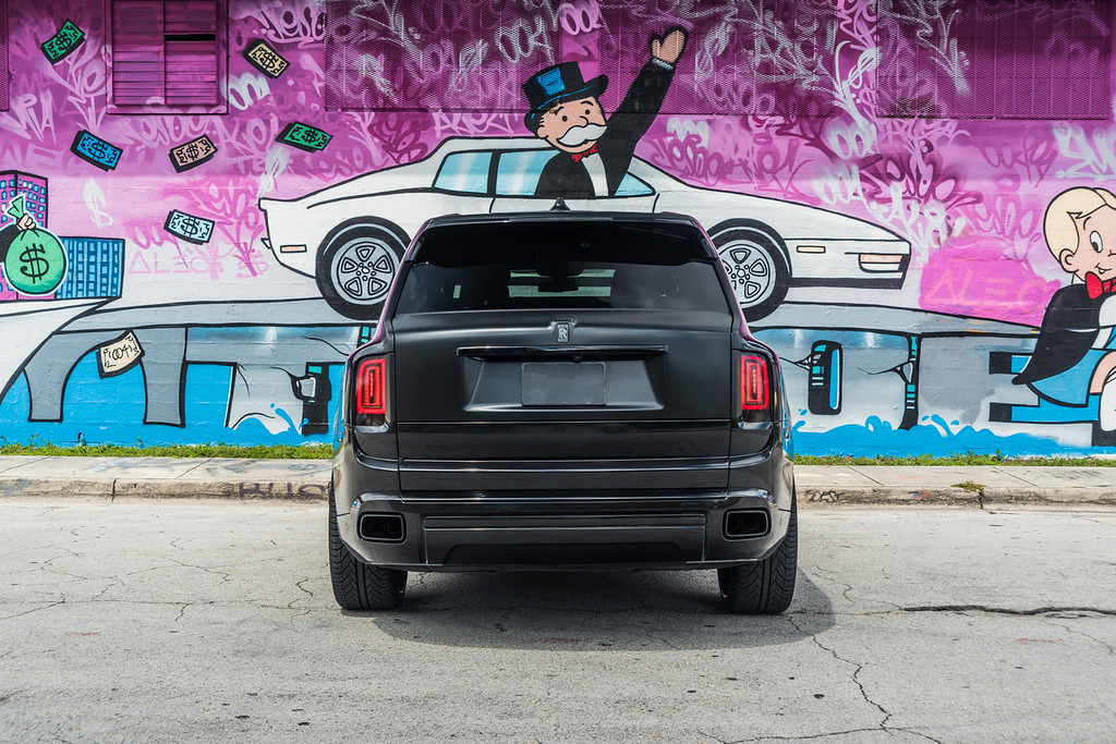 2020-ROLLS-ROYCE-CULLINAN-BLACKBLUE (5)