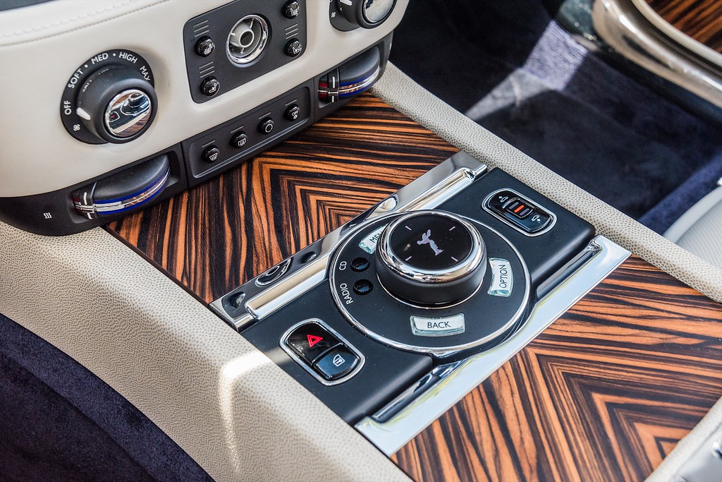 2018-ROLLS-ROYCE-WRAITH-BLUE/BEIGE