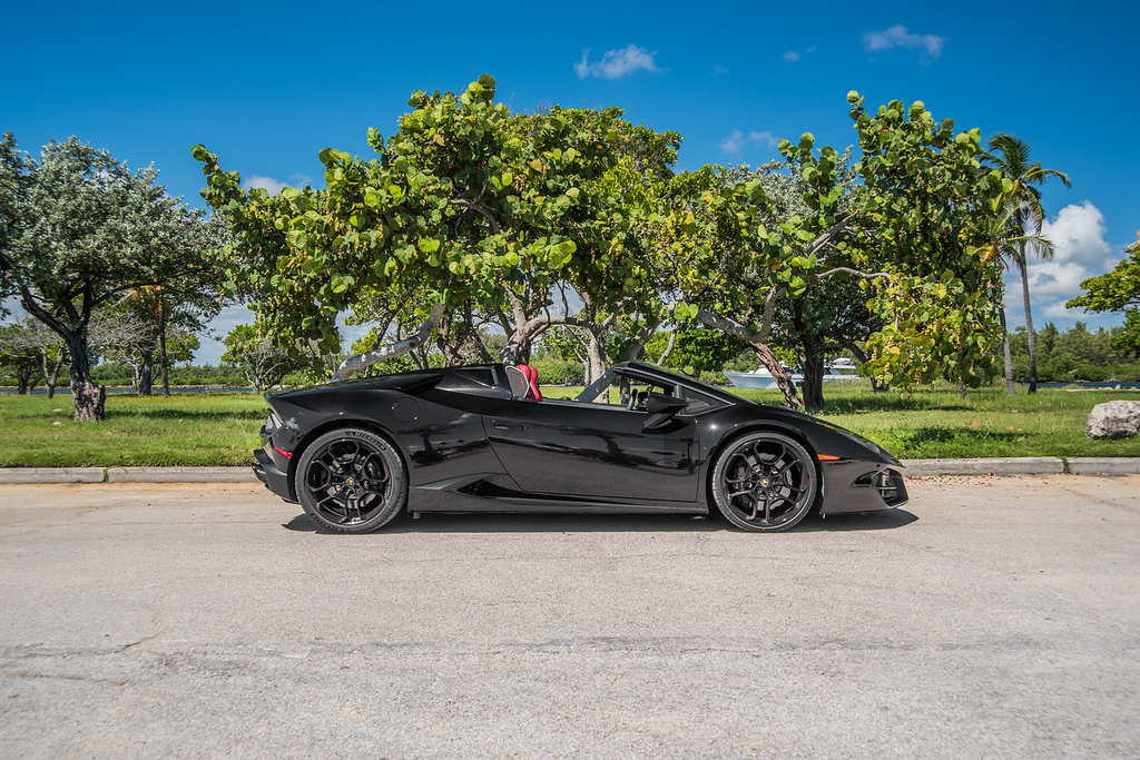 2022-LAMBORGHINI-HURACAN-EVO-CONVERTIBLE-BLACKRED (10)