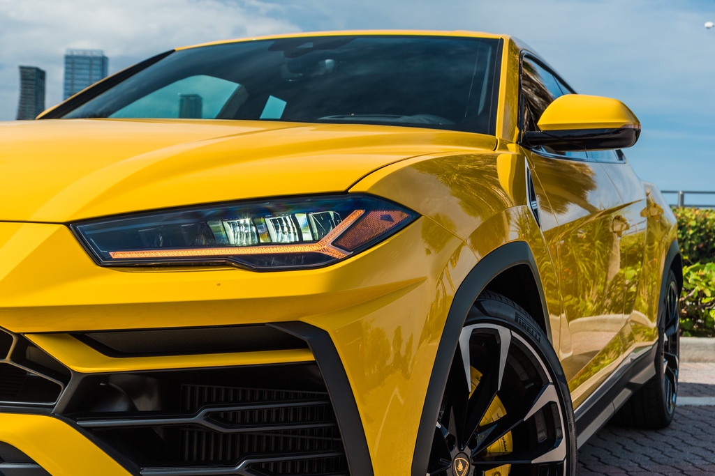 2022-LAMBORGHINI URUSYELLOWBLACK (31)