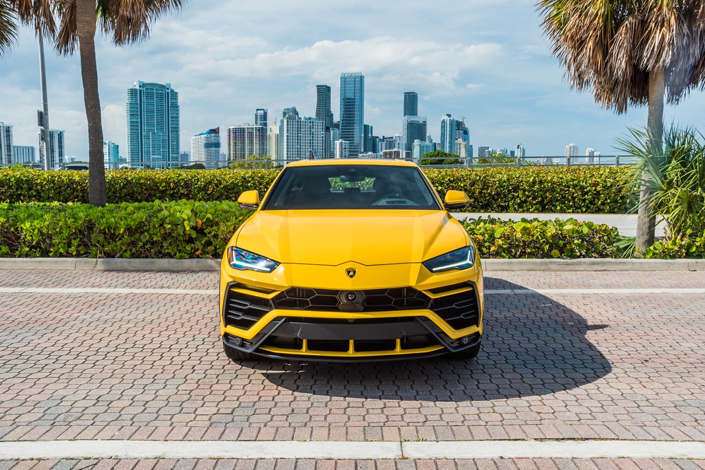 2022-LAMBORGHINI URUSYELLOWBLACK (33)