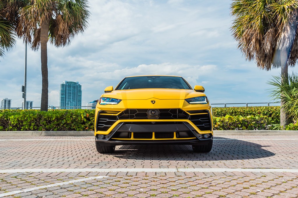 2022-LAMBORGHINI URUSYELLOWBLACK (6)