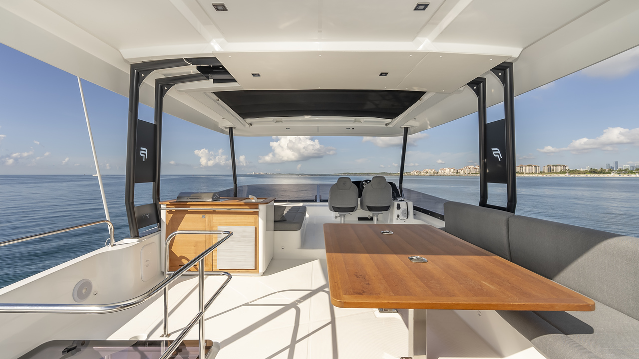 50-2023 Fountaine Pajot Luxury Catamaran (22)