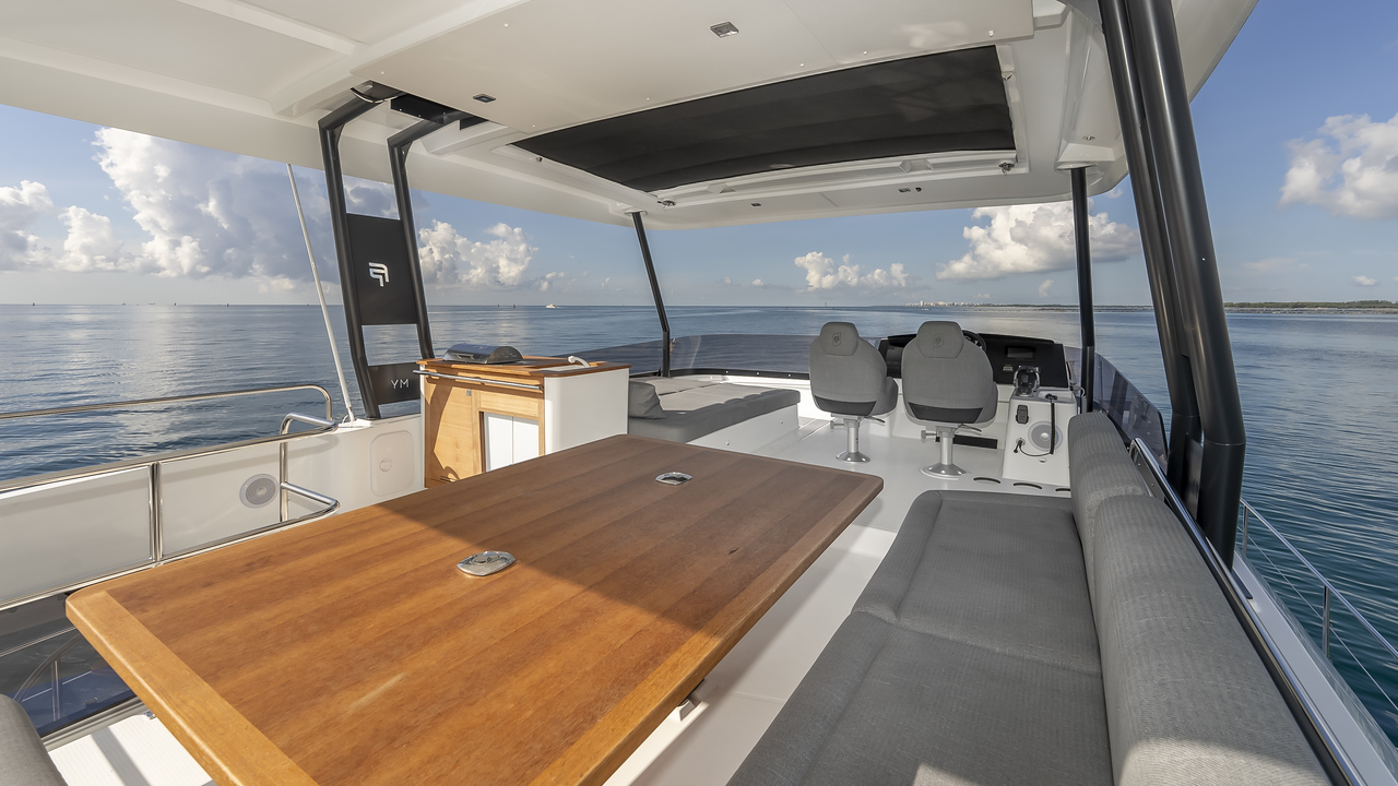 50-2023 Fountaine Pajot Luxury Catamaran (25)