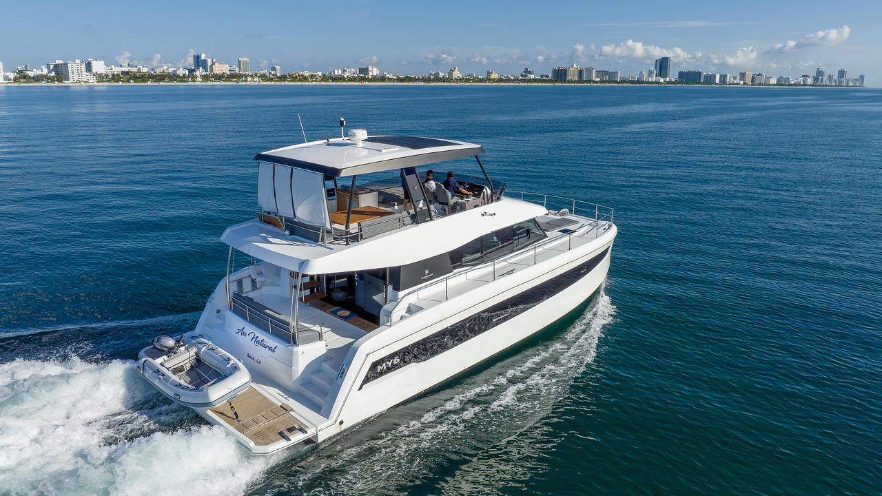 50-2023 Fountaine Pajot Luxury Catamaran (6)