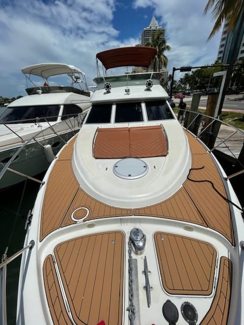 50MaxumMiamiMistress (15)