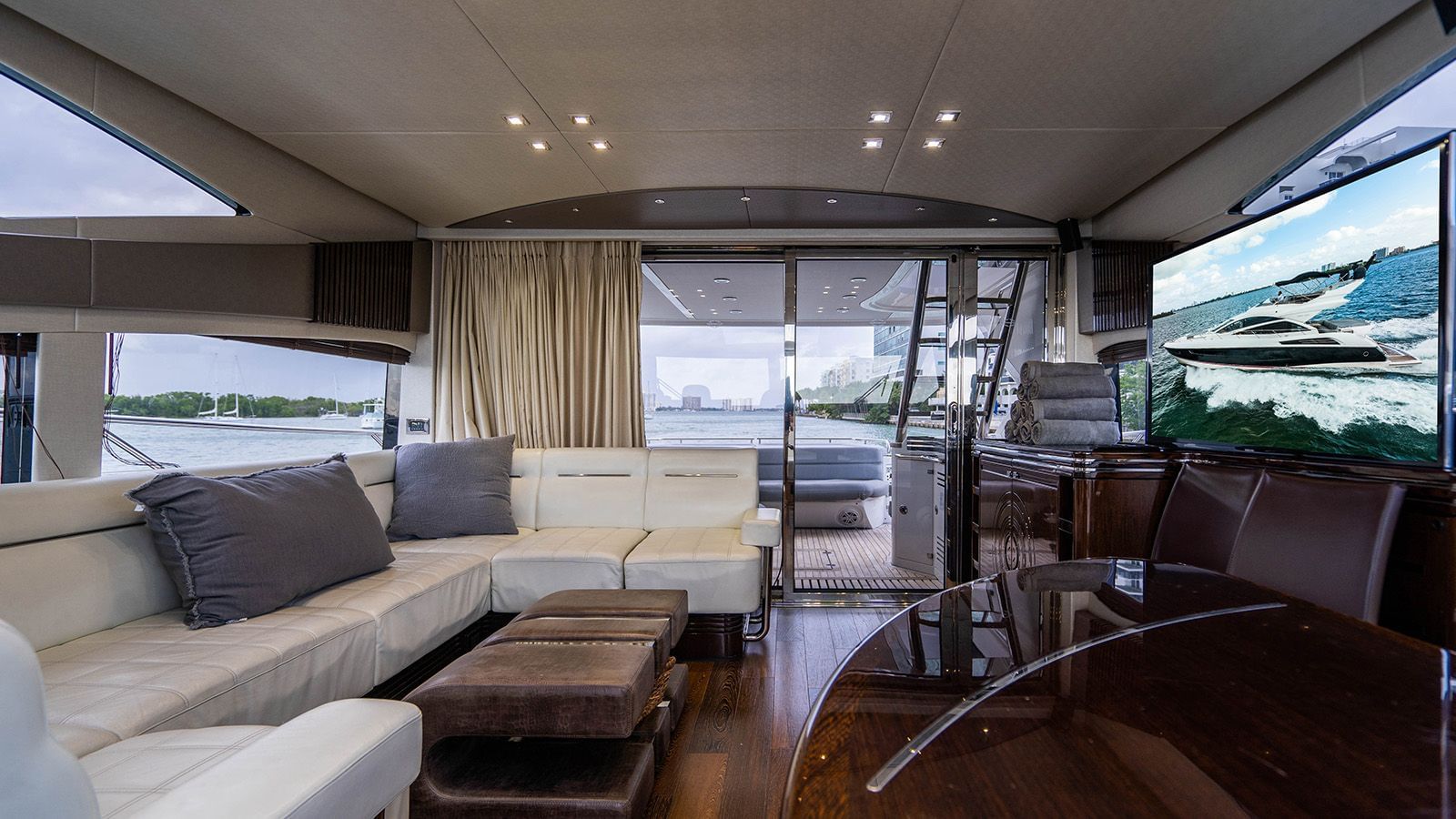 75SunseekerFlyBridge (7)