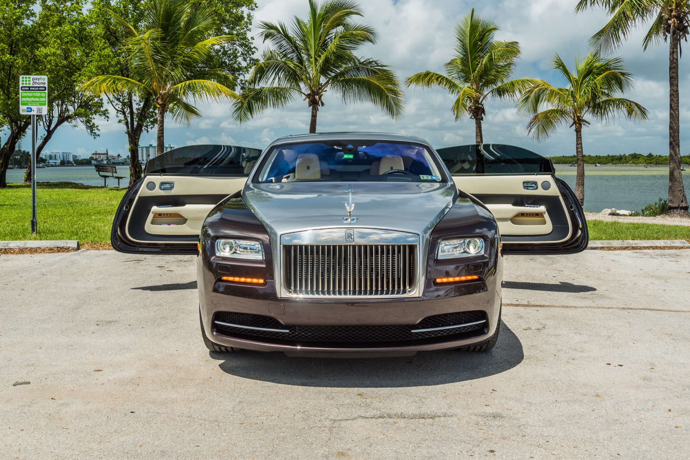 2021-ROLLS-ROYCE-WRAITH-BROWN/BEIGE