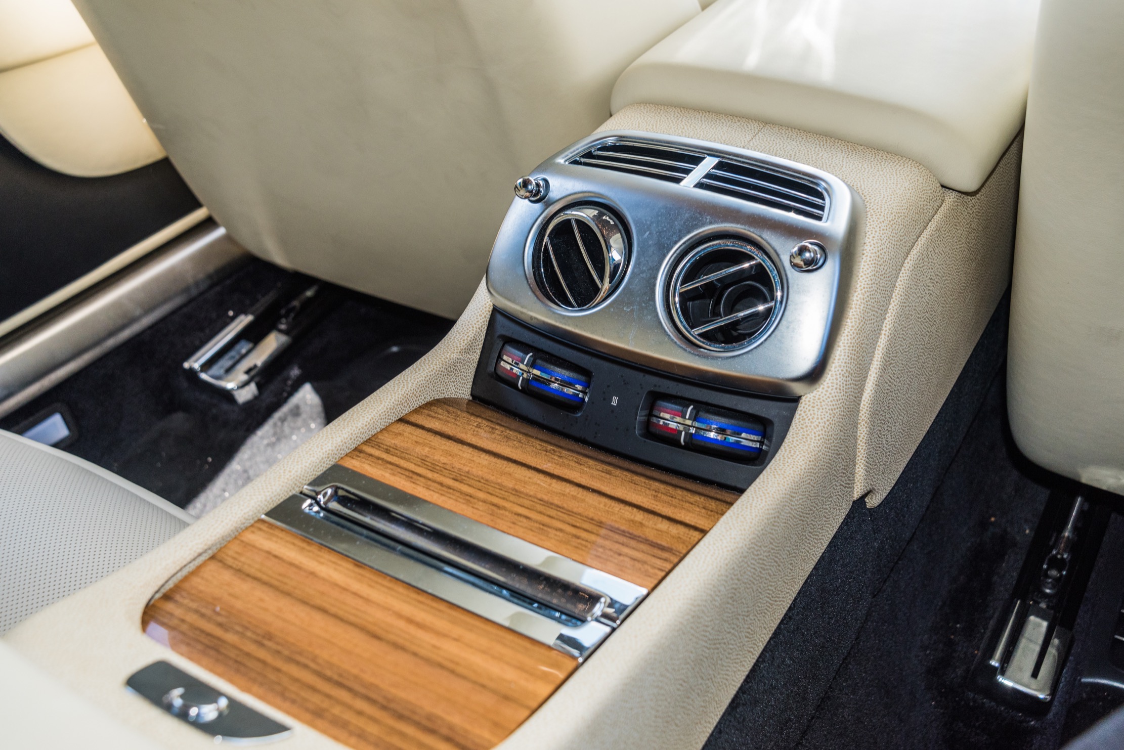 2021-ROLLS-ROYCE-WRAITH-BROWN/BEIGE
